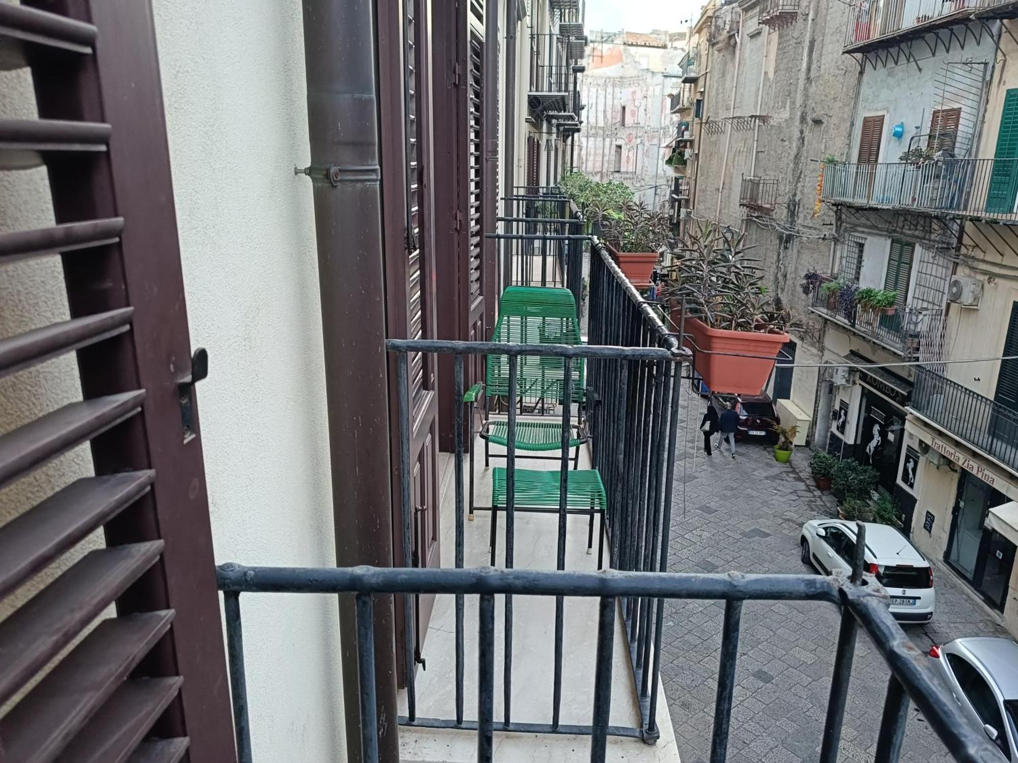 We # Are Ai Cassarelli Apartamento Palermo Exterior foto